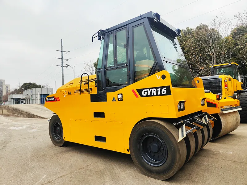 Compacteur sur pneumatiques GYR16